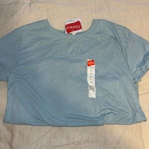 New with tags Hanes shirt